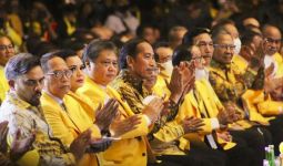 Capres 2024 dari KIB, Pengamat: Harus Kompromikan Kekuatan Golkar dan Kehendak Jokowi - JPNN.com