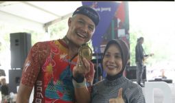 Ganjar Pranowo Taklukkan Jarak Gowes 104 KM di Tour de Borobudur - JPNN.com