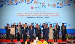 Meski ASEAN Duduki Ekonomi Ke-5 Dunia, Jokowi Tetap Sampaikan Hati-hati - JPNN.com