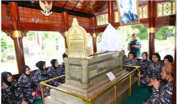 TNI AL Gelar Tapak Tilas untuk Kenang Perjuangan Pahlawan Laut - JPNN.com