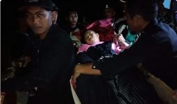 Akses Jalan Buruk, Ibu Muda Terpaksa Melahirkan di Motor, Bayinya Meninggal - JPNN.com