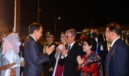 Jokowi Tinggalkan Thailand, Lihat Siapa Pejabat yang Melepas - JPNN.com