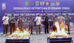 Rokok & Miras Senilai Miliaran Dimusnahkan, Bea Cukai Tuntaskan Penindakan Barang Ilegal - JPNN.com