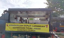Brimob Bangun Dapur Umum dan Siapkan 18.000 Paket Makanan Untuk Korban Gempa Cianjur - JPNN.com