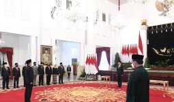 Jokowi Lantik Ketum PPP Mardiono sebagai Utusan Khusus Presiden - JPNN.com