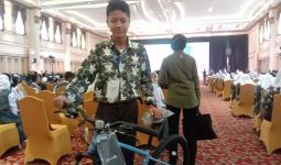 Lewat Kuis, Ibu Iriana Sosialisasikan Bahaya Narkoba kepada Siswa SMA di Palembang - JPNN.com