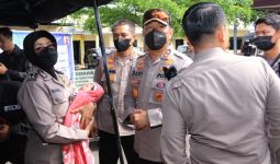3 Hari Terjebak Reruntuhan Bangunan Akibat Gempa Cianjur, Bocah 5 Tahun Ini Ditemukan Masih Hidup - JPNN.com
