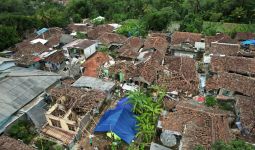 Gempa Cianjur: Korban Meninggal 321 Orang, 73.874 Warga Mengungsi - JPNN.com