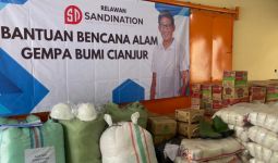 Sukarelawan Sandination Salurkan Bantuan ke 20 Titik Lokasi Gempa di Cianjur - JPNN.com