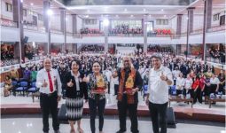 Berikan Kuliah Umum di Udayana, Rieke Diah Pitaloka Luncurkan Gerakan Sikat Sindikat Data Negara - JPNN.com