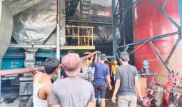 Pabrik Kelapa Sawit PT Mitra Agung Swadaya Terbakar, Lihat - JPNN.com