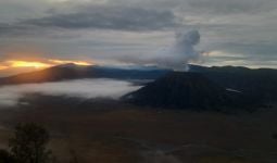 Status Gunung Bromo Waspada - JPNN.com