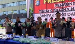 12 Orang Sindikat Pengedar Narkoba Ditangkap Polda Riau, Barang Buktinya, Wow - JPNN.com