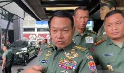 Jenderal Dudung Sebut 2 Oknum TNI AD Membawa Narkoba Sudah Ditahan - JPNN.com