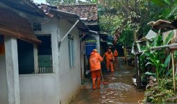Sempat Terjebak Banjir, 59 Warga Cilandak Berhasil Dievakuasi BPBD DKI Jakarta - JPNN.com