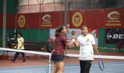 Atlet Kembar PORBIN Kembali Juarai Nomor Tunggal Putri Turnamen Tenis Nasional - JPNN.com