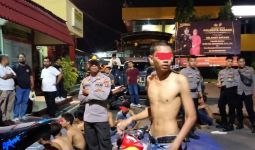 Polisi Nyaris Disabet Senjata Tajam Pelaku Tawuran - JPNN.com