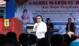 Sambut Natal, Bane Raja Manalu Bagikan Ratusan Paket Sembako - JPNN.com