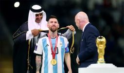 Seorang Pengacara Tawar Jubah Hitam Lionel Messi Puluhan Miliar - JPNN.com
