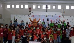 Berbagi Kasih Natal Bersama 65 Anak Berkebutuhan Khusus - JPNN.com