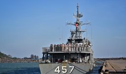 Kapal Perang Tenggelam di Teluk Thailand, Puluhan Kru Hilang - JPNN.com