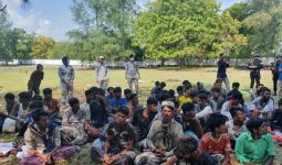 Kapal Rusak, Imigran Rohingya Ini Terdampar di Aceh Besar - JPNN.com