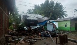 13 Rumah Warga Rusak Diterjang Gelombang Pasang di Mamuju - JPNN.com