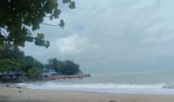 Pantai Tanjung Pesona Cocok untuk Kumpul Keluarga di Akhir Tahun - JPNN.com