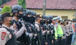 Ribuan Polisi Dikerahkan Untuk Jaga Malam Pergantian Tahun di Cirebon - JPNN.com