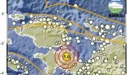 Gempa Magnitudo 5,0 Guncang Papua Barat Malam Ini - JPNN.com