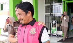 Diduga Korupsi Dana, Oknum Kades Ini Ditahan Kejari Bengkulu Tengah - JPNN.com