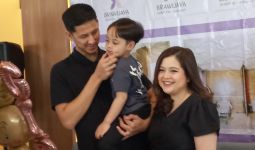 Gemas dengan Kehadiran Adik, Putra Sulung Tasya Kamila Antusias Bertemu Si Kecil - JPNN.com