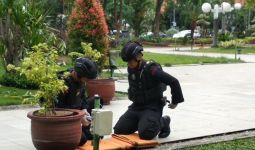 Benda Mematikan Ditemukan di Balai Kota Surabaya, Brimob Langsung Bergerak - JPNN.com