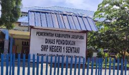 Lukas Enembe Ditangkap KPK, Sekolah di Kabupaten Jayapura Diliburkan - JPNN.com
