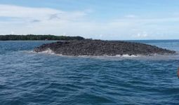 Cerita Kades Melihat Munculnya Pulau Pascagempa Maluku - JPNN.com