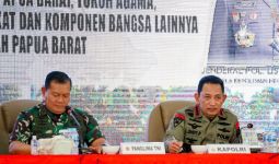 Kapolri dan Panglima TNI Berkeliling Papua, Siap Kawal Keamanan dan Ketertiban - JPNN.com