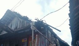 Puluhan Rumah di Lombok Timur Rusak Akibat Puting Beliung - JPNN.com