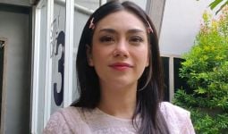 Celine Evangelista Jawab Kabar Kedekatan dengan Stevan Pasaribu, Mohon Doanya - JPNN.com