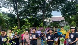 GMC Jabodetabek Sosialisasikan Sosok Ganjar ke Anak Muda Bekasi Seraya Tanam Pohon - JPNN.com
