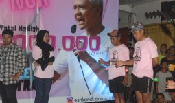 Srikandi Ganjar NTT Gelar Turnamen Lato-Lato Bareng Anak Muda di Kupang - JPNN.com