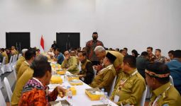 Jokowi Ajak Gubernur, Kapolda, dan Pangdam Makan Bersama, Lihat Siapa yang Semeja? - JPNN.com