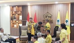 Ridwan Kamil Sampaikan Sikapnya soal Airlangga Capres Golkar - JPNN.com