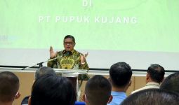 Hasto Mendampingi Mahasiswa Unhan ke PT Pupuk Kujang, Bangun Imajinasi Masa Depan Indonesia Berteknologi - JPNN.com