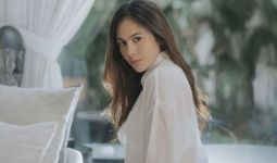 Pakai Baju Transparan, Wulan Guritno Mengaku Suka yang Terbuka, Hmm... - JPNN.com
