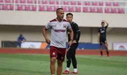Jamu Persib Bandung, Pelatih Madura United Bilang Begini Soal Luis Milla - JPNN.com