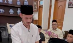 Kekasih Nikita Mirzani, Antonio Dedola Resmi Jadi Mualaf - JPNN.com