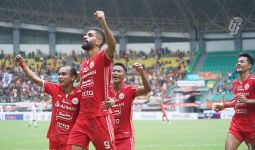 Menang Tipis Atas Borneo FC, Persib Bandung Naik ke Puncak Klasemen, Gusur Persija - JPNN.com