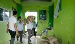 Santri Dukung Ganjar Bantu Perbaikan Ponpes Terdampak Gempa Cianjur - JPNN.com