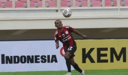 Persipura Resmi Lepas Mandowen dan M Tahir ke Klub Liga 1 Indonesia - JPNN.com