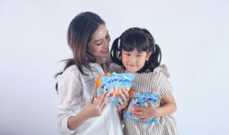 Ciptakan Komunikasi Anak dan Ibu Bersama Pino Es Serut Buah - JPNN.com